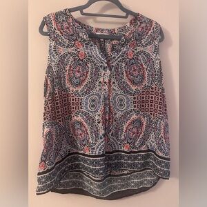 Women’s Crown and Ivy Blouse